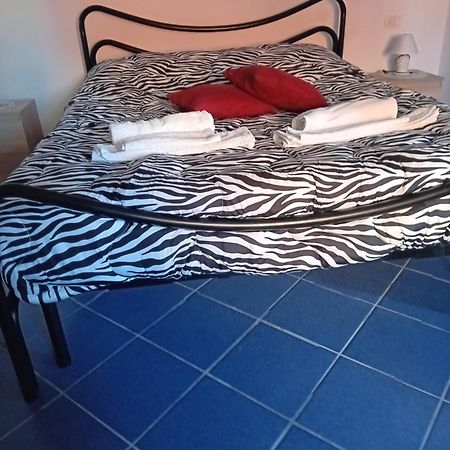 Affittacamere Da Liliana San Teodoro  Exterior foto